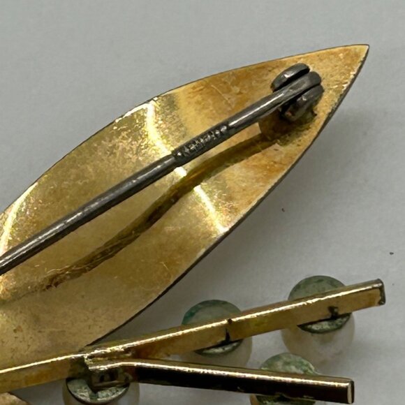 Vintage Krementz Brooch Pin Gold-Tone Leaf & Faux Pearl Floral 1.5 inch - Picture 14 of 16